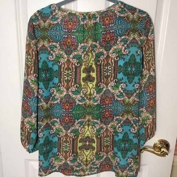 Charter Company Women’s Blouse in PL with 3/4 sleeve aqua, green, pink print - Picture 5 of 12